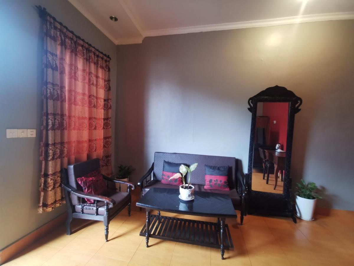 Sovanphum Guesthouse And Restaurant Phnom Penh Exterior foto