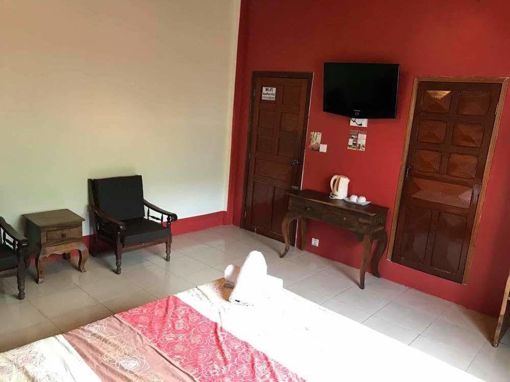 Sovanphum Guesthouse And Restaurant Phnom Penh Exterior foto