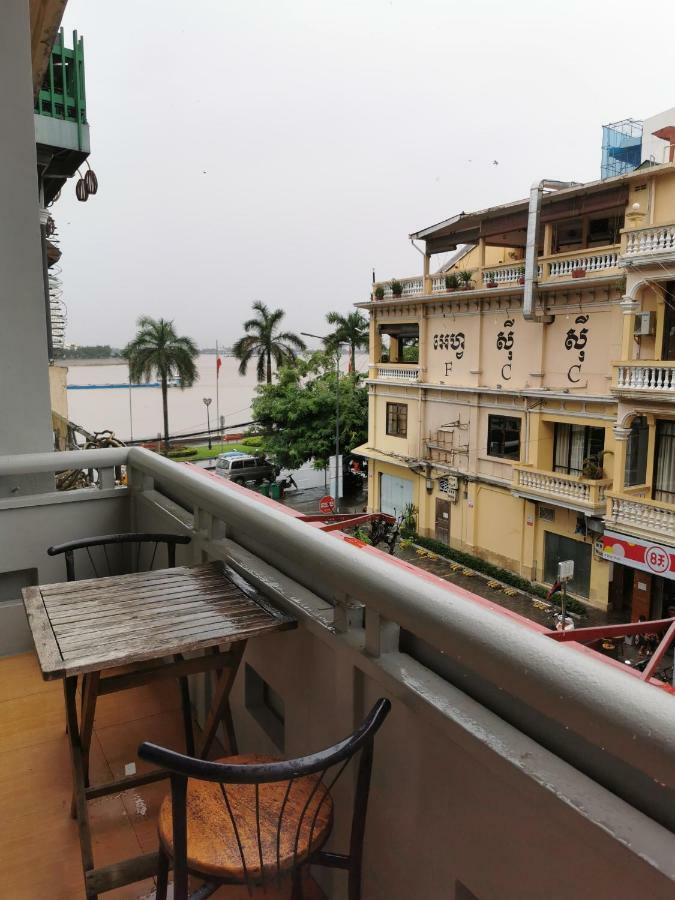 Sovanphum Guesthouse And Restaurant Phnom Penh Exterior foto